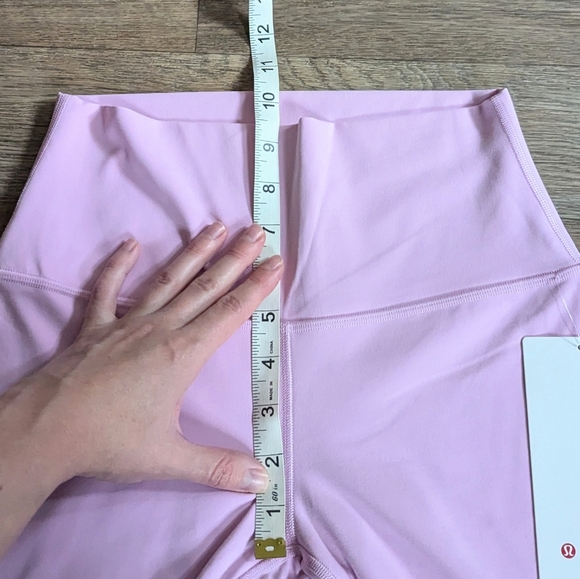 NWT Lululemon Align High Rise Short 6" Vitapink Size 6 - Picture 6 of 9